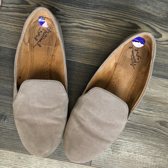 Natural Soul Faux Suede Smoking Shoes - Picture 2 of 6